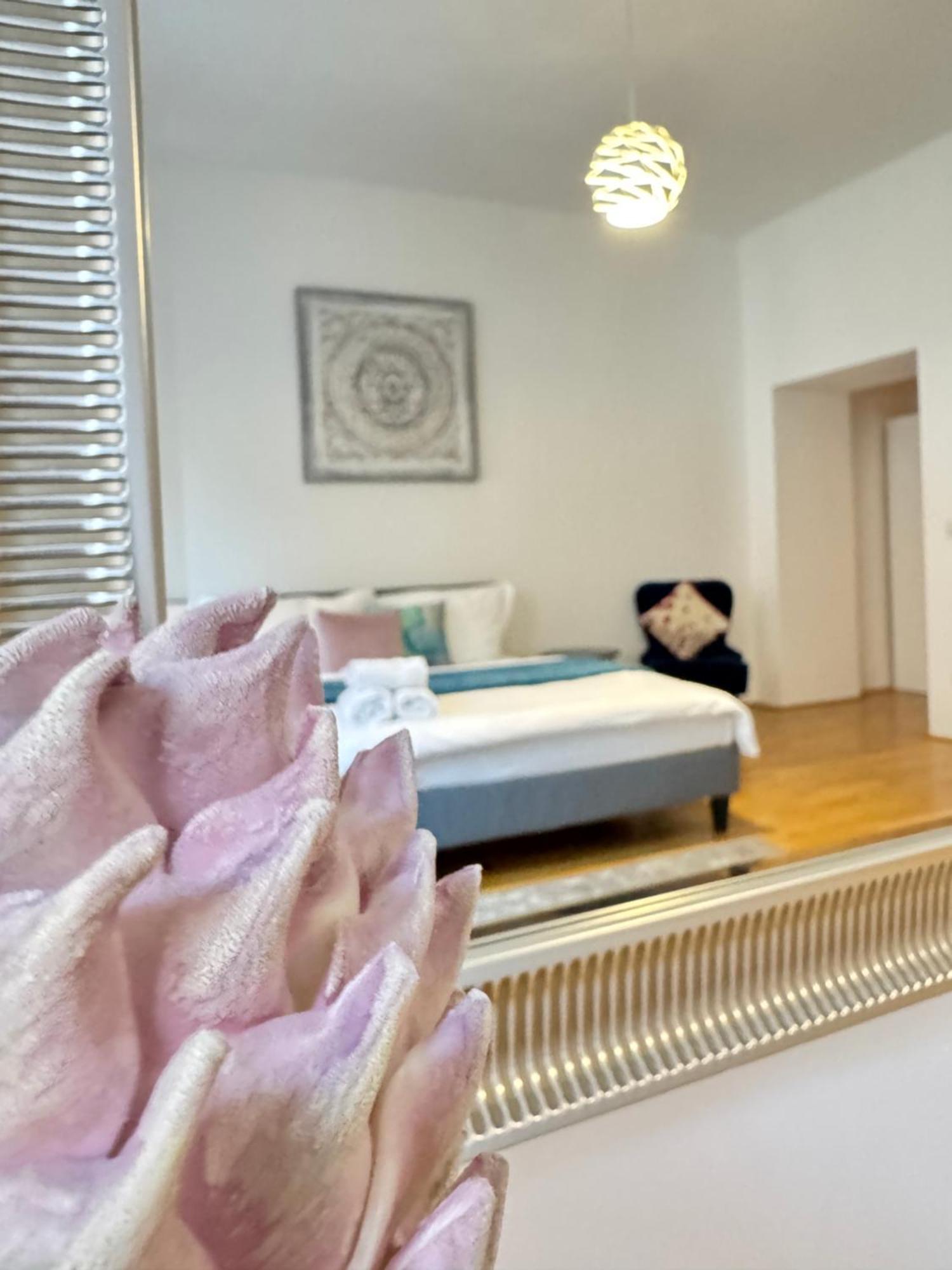 Charming Flat & Balcony Near Central Station L Bg5 Wien Exterior foto
